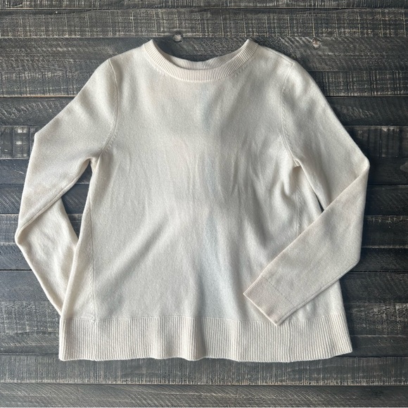 Club Monaco Cashmere Bow Sweater - Picture 6 of 12
